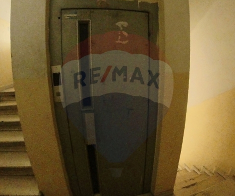 R9-1803 Apartment for Sale Behind Bank Audi on Boulevard - Tripoli — 16