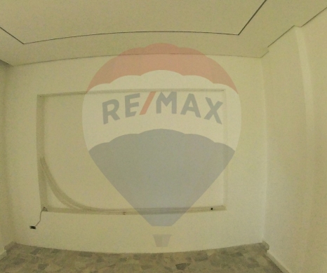 R9-1803 Apartment for Sale Behind Bank Audi on Boulevard - Tripoli — 4