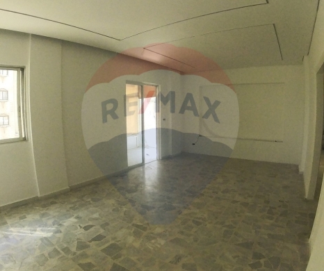 R9-1803 Apartment for Sale Behind Bank Audi on Boulevard - Tripoli — 11
