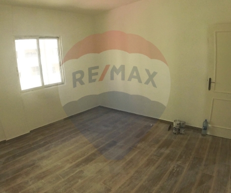 R9-1803 Apartment for Sale Behind Bank Audi on Boulevard - Tripoli — 13