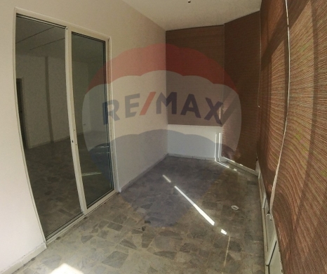 R9-1803 Apartment for Sale Behind Bank Audi on Boulevard - Tripoli — 3