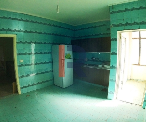 R9-1898 Spacious Apartment for Sale in Miten Street - Tripoli — 14