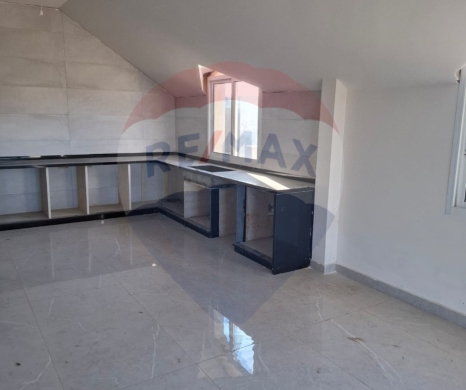 R9-1948 Charming Jamalon for Sale in Btouratij, Koura — 3