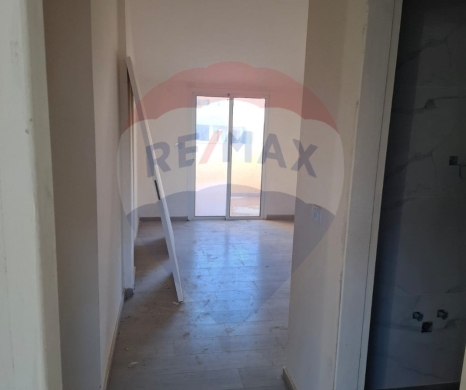 R9-1948 Charming Jamalon for Sale in Btouratij, Koura — 5