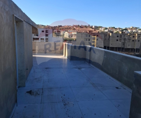 R9-1948 Charming Jamalon for Sale in Btouratij, Koura — 4