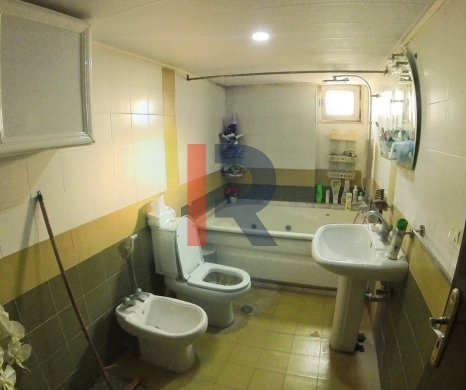 R9-1953 Spacious Apartment 220m for Sale in Boulevard - Tripoli — 11