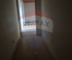 R9-1986 Spacious Apartment 335m for sale in Al Matal Al Azrak - Koura
