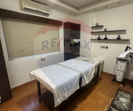 شقق للإيجار في Nakabet Al Ateba - R9-2273 Clinic 160m + 60m terrace for rent in Nakabet Ateba Street - Tripoli