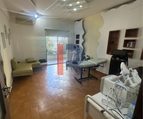 R9-2273 Clinic 160m + 60m terrace for rent in Nakabet Ateba Street - Tripoli — 7