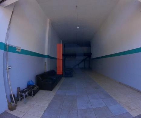 R9-2325 Showroom 300m² for Rent on Btouratij Main Road – Koura — 4