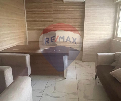 عقارات تجارية للبيع في Miten - R9-2385 Shop 200m² for Rent in Mitein Street - Tripoli
