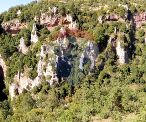 Lands for sale in Bqarsouna - R9-2415 Land for Sale 4000m in Bkasourna - Danniyeh