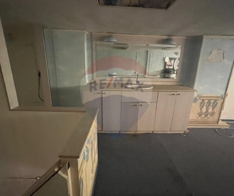Commercials for sale in Dar al Tawlid - R9-2470 Shop 60m for Sale in Dar Tawlid - Tripoli