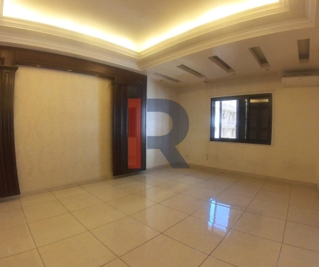 R9-2592 Apartment for Sale in Azmi, Tripoli — 185 Square Meters — 2