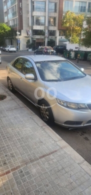 Kia dans Beyrouth - Kia Cerato 2013