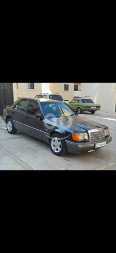 مرسيدس E300 Model 87