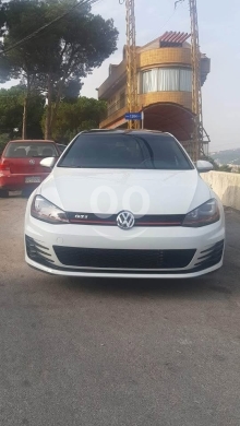 Volkswagen in Choueir - Volkswagen Golf Model 2016