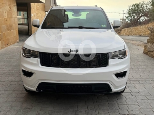 Jeep in Beirut City - Jeep Grand Cherokee 2017