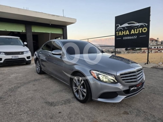 Mercedes-Benz dans Kherbet Rouha - 2015 Mercedes-Benz C300