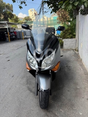 Motorcycles & ATVs in Beirut City - Honda Silverwing 2010