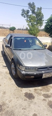 Honda in Zahleh - هوندا اكورد موديل ٩٠