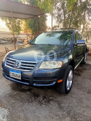 فولكس فاجن في عرمون - Volkswagen Touareg model 2005