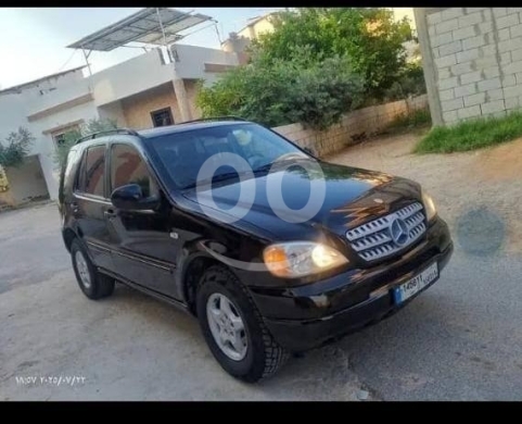 Mercedes-Benz in Saida - Mercedes ML 320 موديل 2000