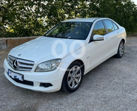 Mercedes-Benz in Zgharta - c180 2010