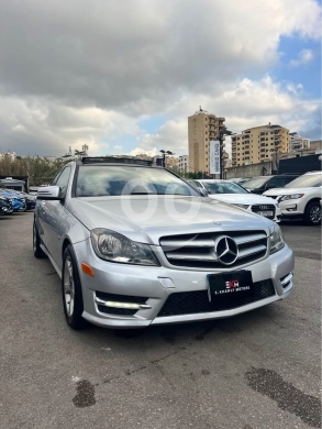 Mercedes-Benz in Dbayeh - Mercedes C250 2012