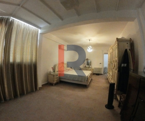 R9-2619 Apartment for Sale in Mina Road Tripoli – 220 m² — 3