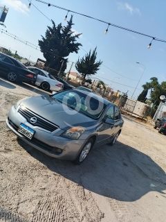 Nissan Altima model 2010