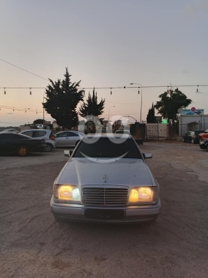 Mercedes-Benz in Beirut City - Mercedes ce 300 model 93