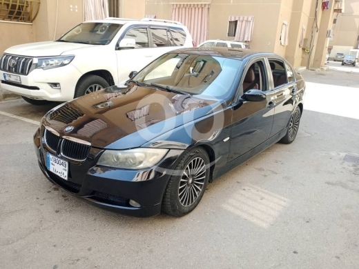 بي ام دبليو في مدينة بيروت - ٣٢٥ موديل ٢٠٠٦