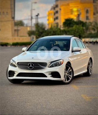 Mercedes-Benz in Qalamoun - Mercedes c300 2016