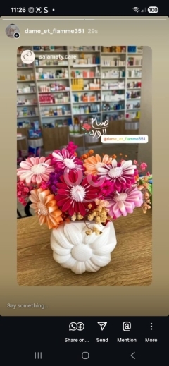 Hand made decor and candles.gifts and other