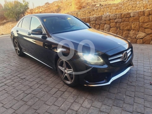 Mercedes-Benz in Jal el-Dib - Mercedes C200 2015