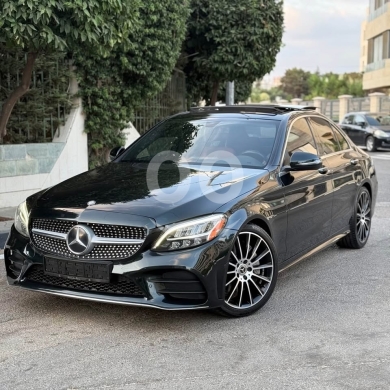 Mercedes-Benz dans Tripoli - C300 2019