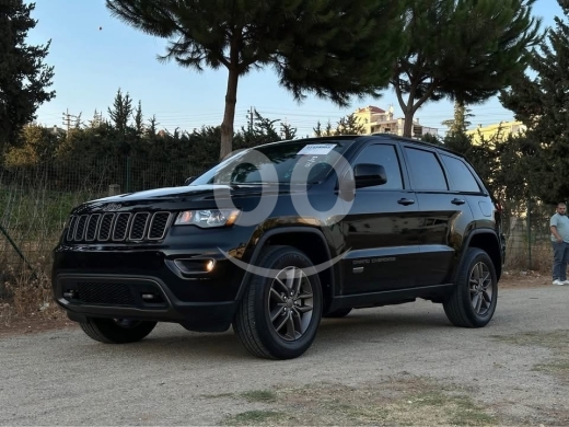 جيب في زحله - Jeep Grand Cherokee 2017