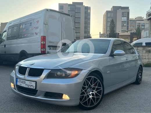 BMW dans Beyrouth - E90 2006