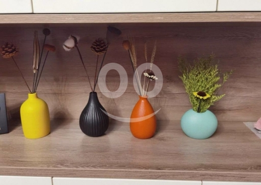 Vases — 2