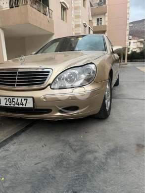 Mercedes-Benz in Menyeh - Mercedes-Benz W220 الموديل 2001