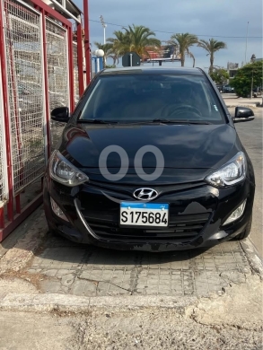 Hyundai dans Saïda - Hyundai i20 2013