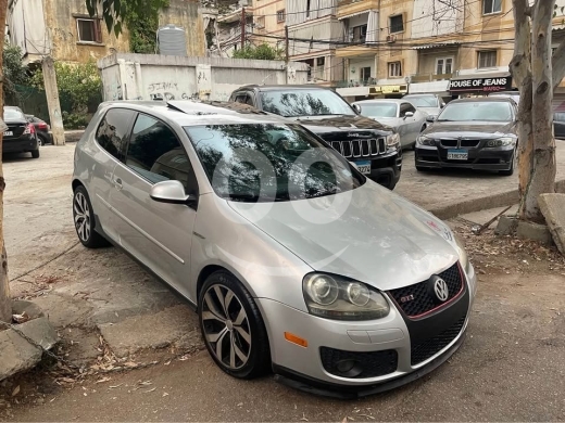Volkswagen dans Beyrouth - Golf Model 2006