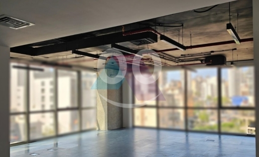 Commercials for rent in Sin el-Fil - 124m2 office+prime location 4 rent in Sin El Fil - مكتب في سن الفيل