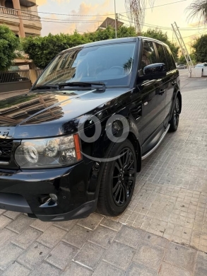 Land Rover in Haret Hreik - rover sport 2010