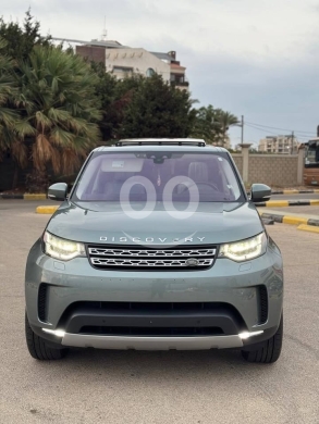 لاند روفر في مدينة بيروت - Land rover discovery Model 2017