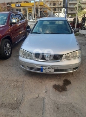Nissan in Beirut City - نيسان صني 2004