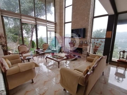 Villas for sale in Chahtoul - 5bedrooms Villa (furnished) +garden+sea view 4sale in Chahtoul - شحتول