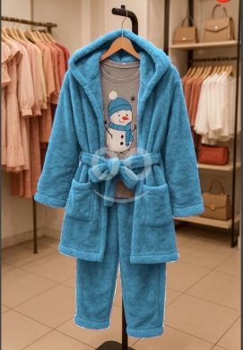 الملابس، الأحذية والزينة في Loussiya - 3 pcs pijama set with different colors.. بيجامة 3 قطع صوف بألوان مشكلة