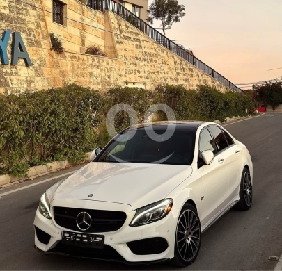 Mercedes-Benz in Kfar Melki - Mercedes C400 model 2015